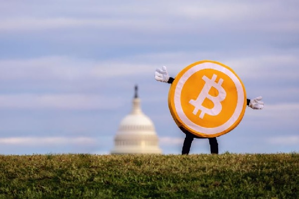 State Lawmakers Dipping Toes Into Crypto, Blockchain